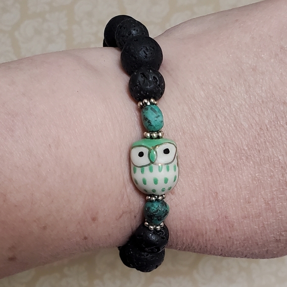 African Turquoise Owl Lavastone Beaded Crystal Bracelet - Picture 5 of 7
